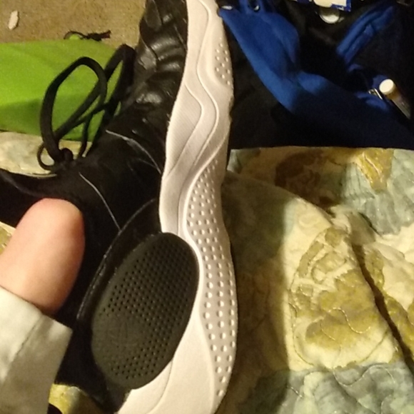 Shoes Nike edges - Picture 4 of 4
